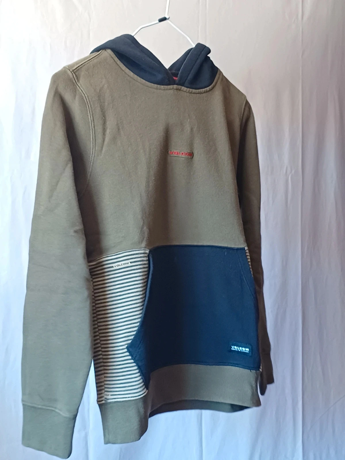 Sudadera con capucha caqui de Volcom para niños de 8 años – photo 2